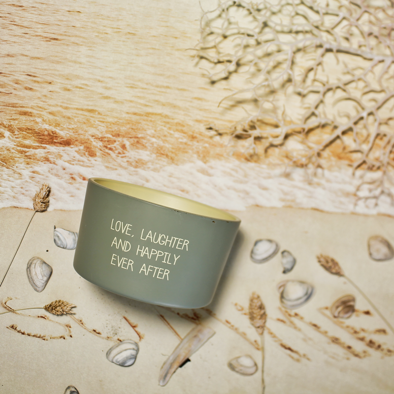 Citronella buitenkaars met quote - Love, laughter, happily ever after