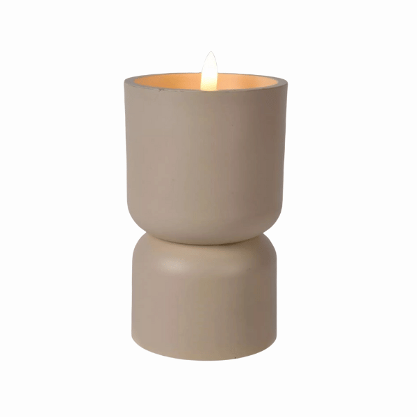 LED-kaars met vlameffect in beige houder - 16x8cm