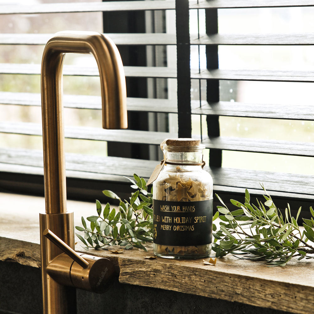 Cadeaubundel 'Wishing you love & handzeep confetti'