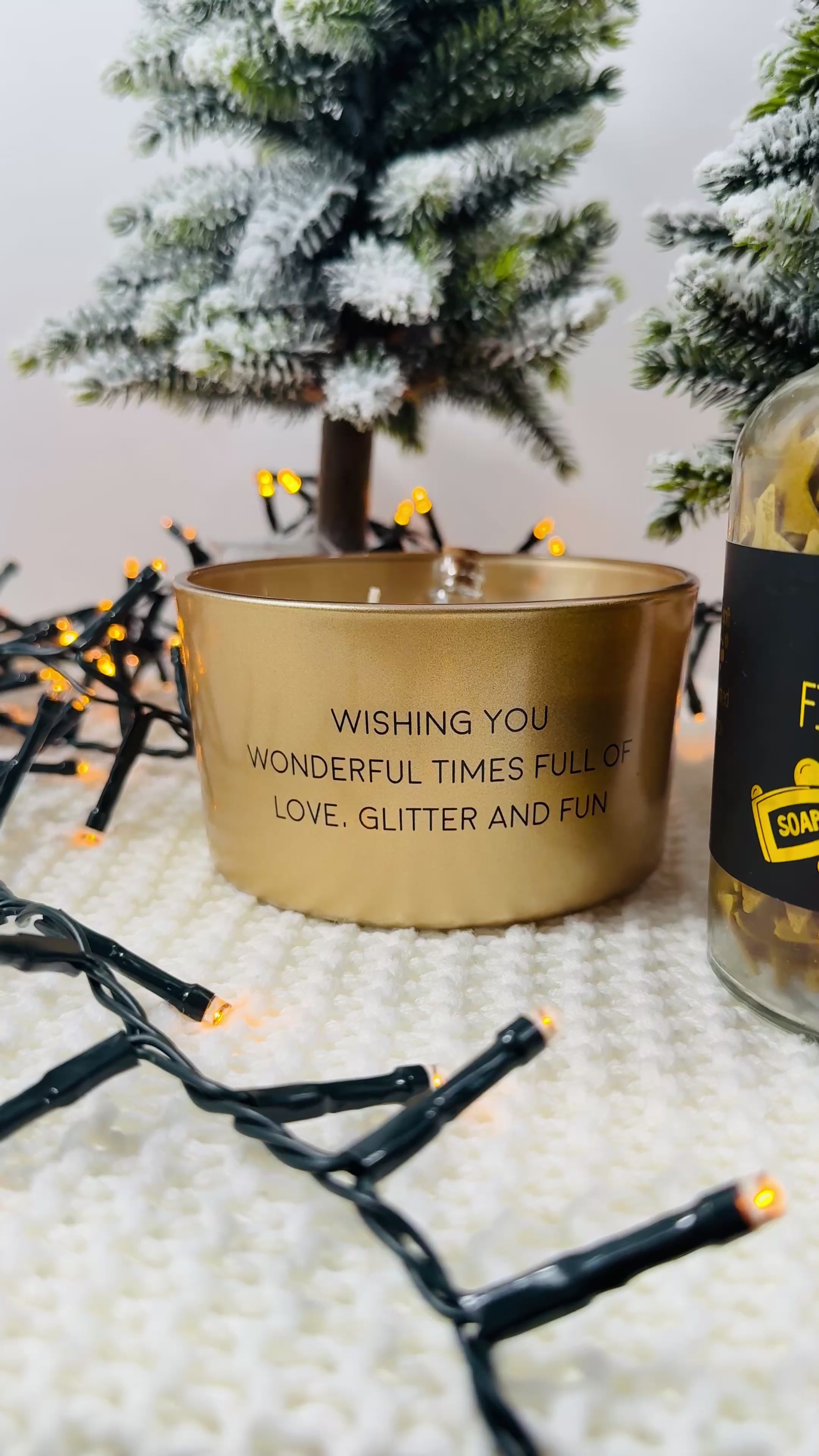 Cadeaubundel 'Wishing you love & handzeep confetti'